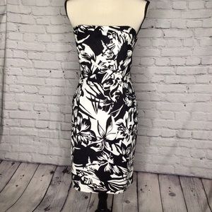 White House Black Market Black and White Strapless Cocktail Pocket Dress 4